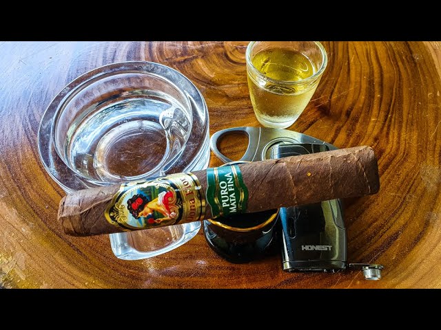 Charuto Puro Mata Fina com whisky